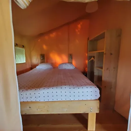 Tente Belle Vue Luxury tent Rouffignac Saint-Cernin